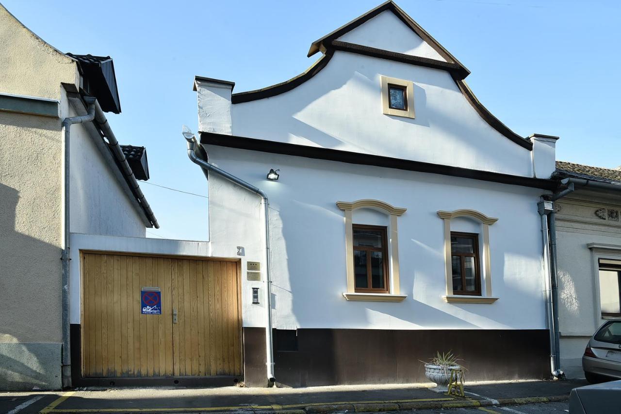 Vajda Apartments Novi Sad Luaran gambar